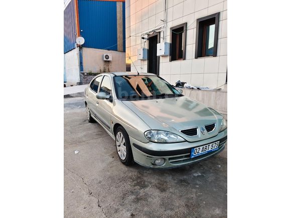 Sahibinden Renault Megane 1.6 RTE 2001 Model