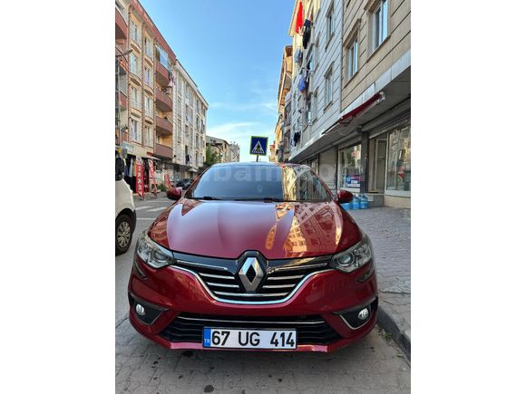 Sahibinden Renault Megane 1.5 Blue DCI Touch 2020 Model