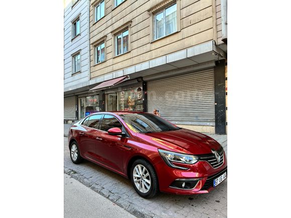 Sahibinden Renault Megane 1.5 Blue DCI Touch 2020 Model