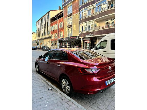 Sahibinden Renault Megane 1.5 Blue DCI Touch 2020 Model