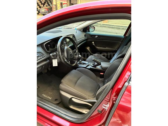 Sahibinden Renault Megane 1.5 Blue DCI Touch 2020 Model