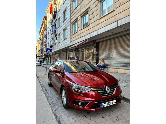 Sahibinden Renault Megane 1.5 Blue DCI Touch 2020 Model
