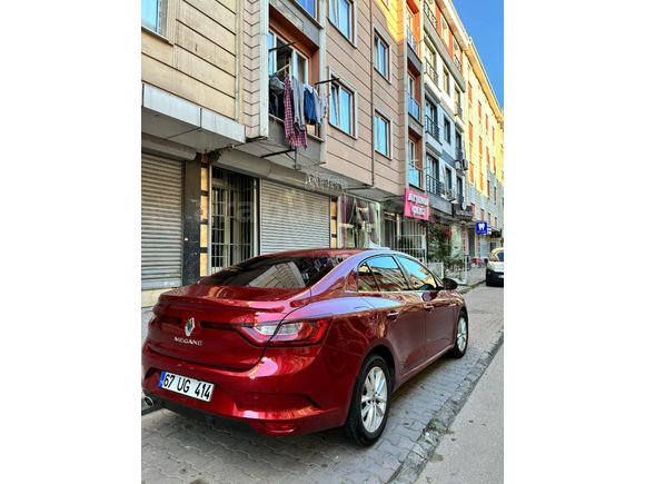 Sahibinden Renault Megane 1.5 Blue DCI Touch 2020 Model