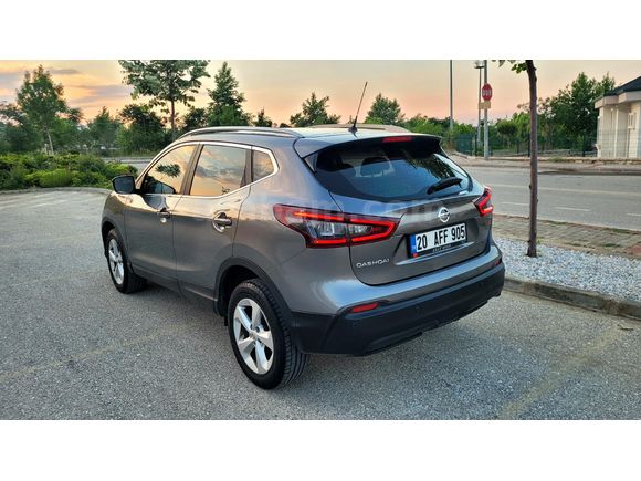 Sahibinden Nissan Qashqai 1.3 DIG-T Tekna 2021 Model