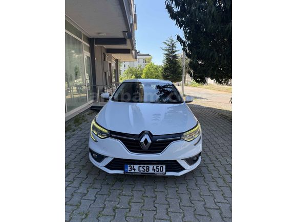 GALERİDEN EMSALSİZ TEMİZLİKTE FIRSAT ARAÇ 2017 MEGANE TOUCH OTOMATİK TRAMERSİZ