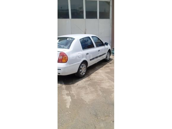 Sahibinden Renault Clio 1.4 2000 Model