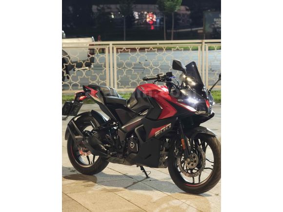 İlk Sahibinden Bakımlı Bajaj Pulsar 200 RS 