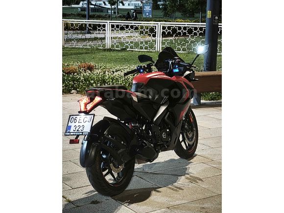 İlk Sahibinden Bakımlı Bajaj Pulsar 200 RS 