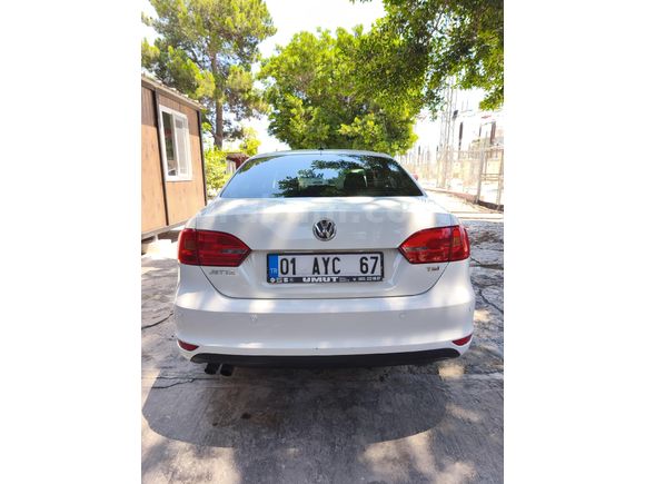SAHİBİNDEN TEMİZ VOLKSWAGEN JETTA
