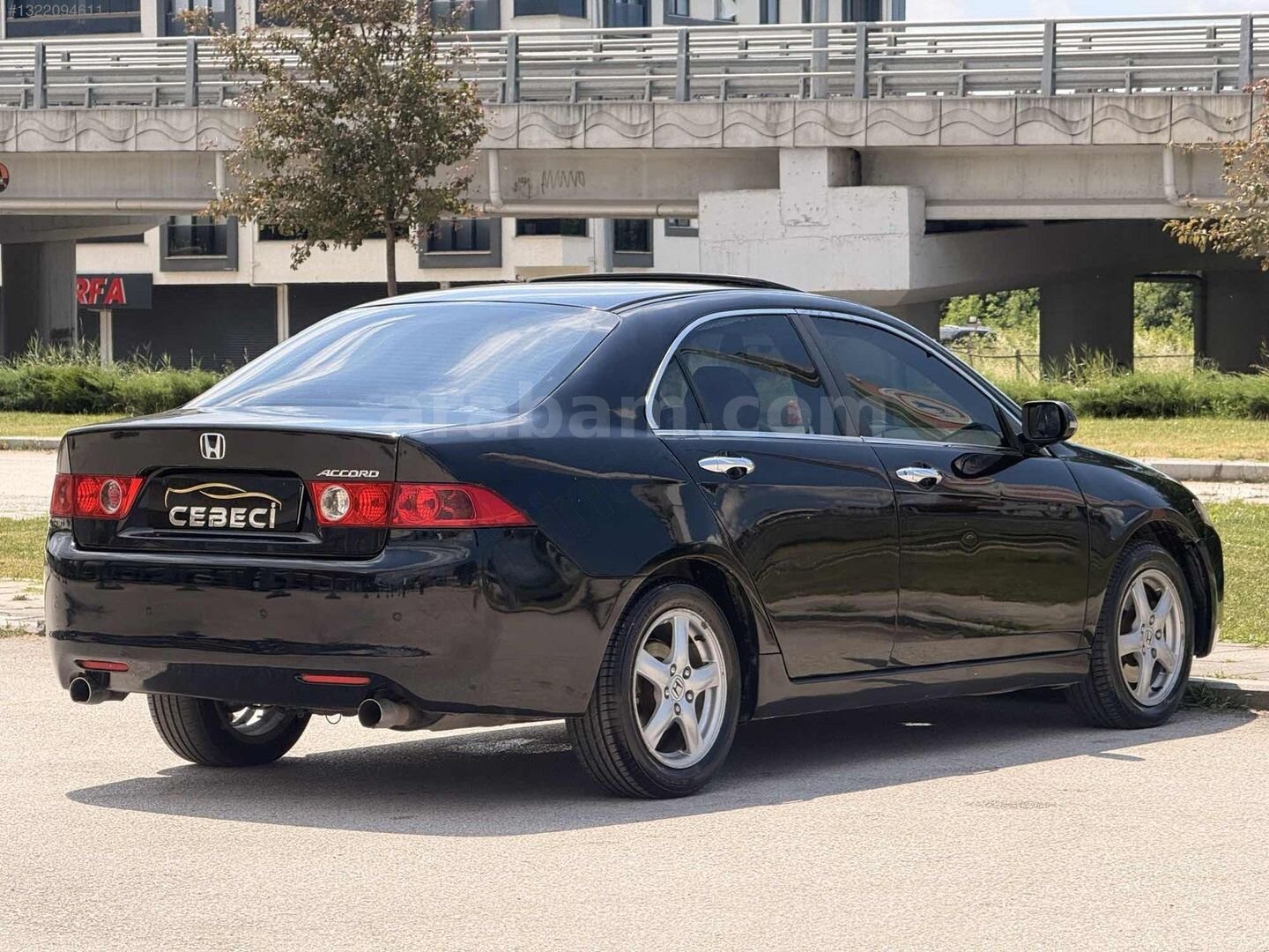 Galeriden Honda Accord 2.0 Executive 2005 Model Düzce 402.000 km Siyah 4