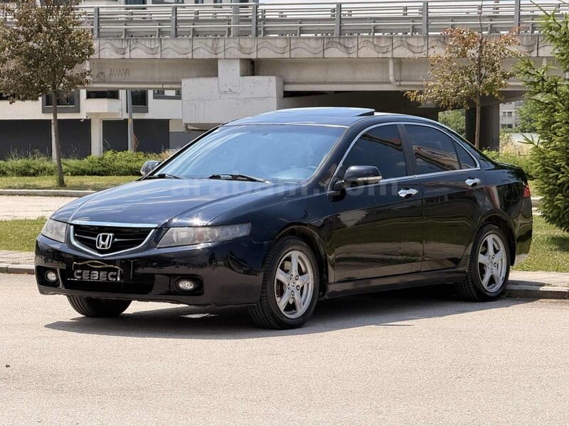 Galeriden Honda Accord 2.0 Executive 2005 Model Düzce 402.000 km Siyah