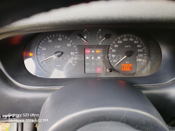ACİLLL SATILIK Megane 1.6 RTA 2000 Model