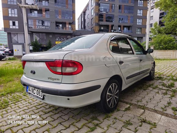 ACİLLL SATILIK Megane 1.6 RTA 2000 Model