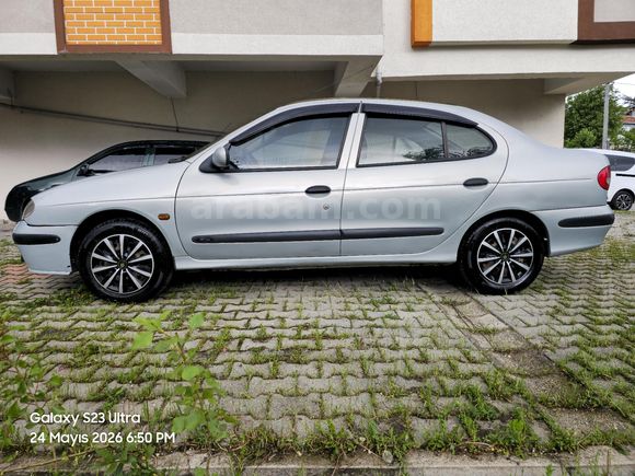 ACİLLL SATILIK Megane 1.6 RTA 2000 Model