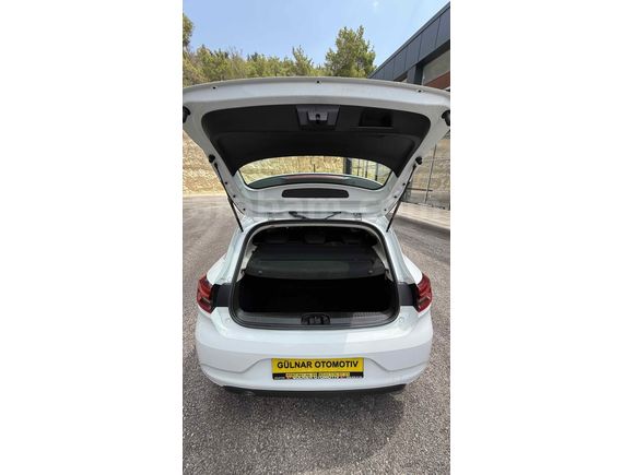 Galeriden Renault Clio 1.0 TCe Joy 2021 Model Mersin