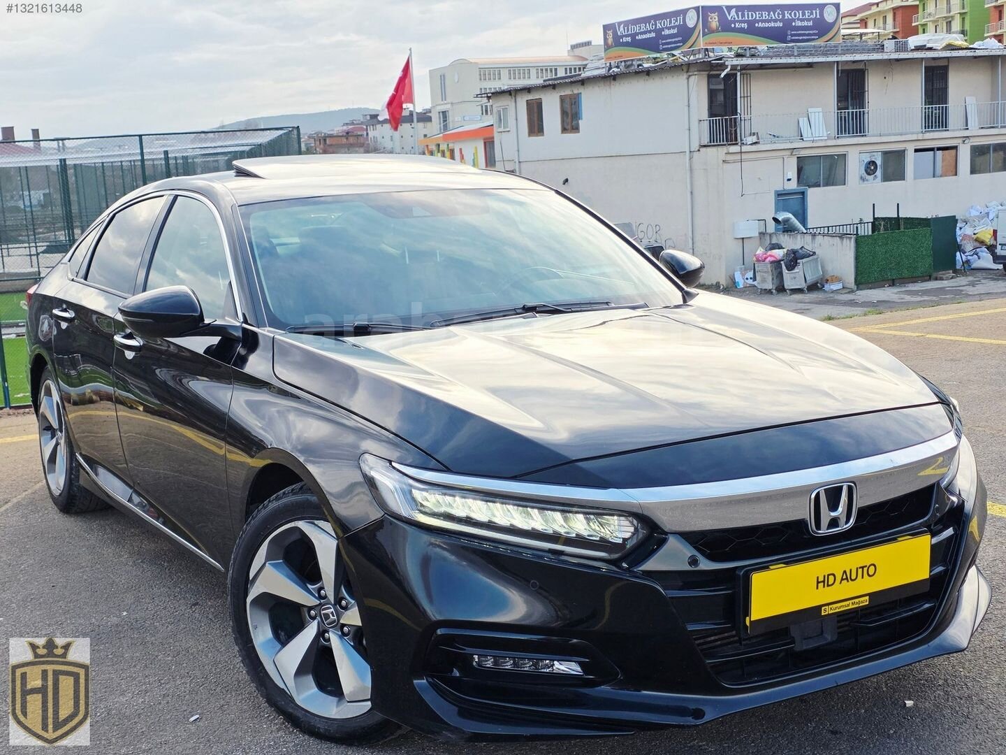 Galeriden Honda Accord 1.5 VTEC Executive Plus 2022 Model İstanbul 52.000 km Siyah 1