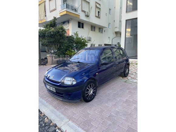 Sahibinden Renault Clio 1.4 RTA 2000 Model  264.000 km Mavi