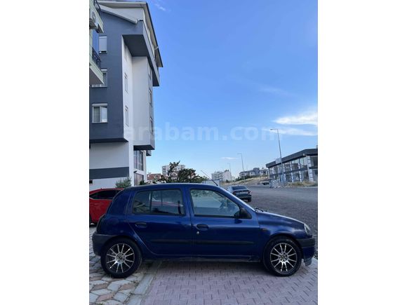 Sahibinden Renault Clio 1.4 RTA 2000 Model  264.000 km Mavi