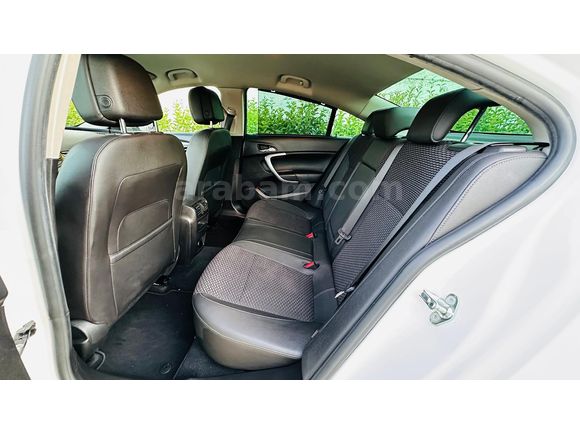 ÖNAL'DAN 2016 OPEL İNSİGNİA 1.6 CDTI COSMO DİZEL OTOMATİK