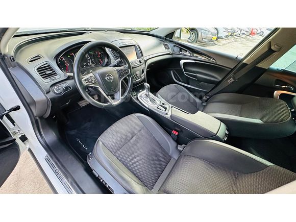 ÖNAL'DAN 2016 OPEL İNSİGNİA 1.6 CDTI COSMO DİZEL OTOMATİK