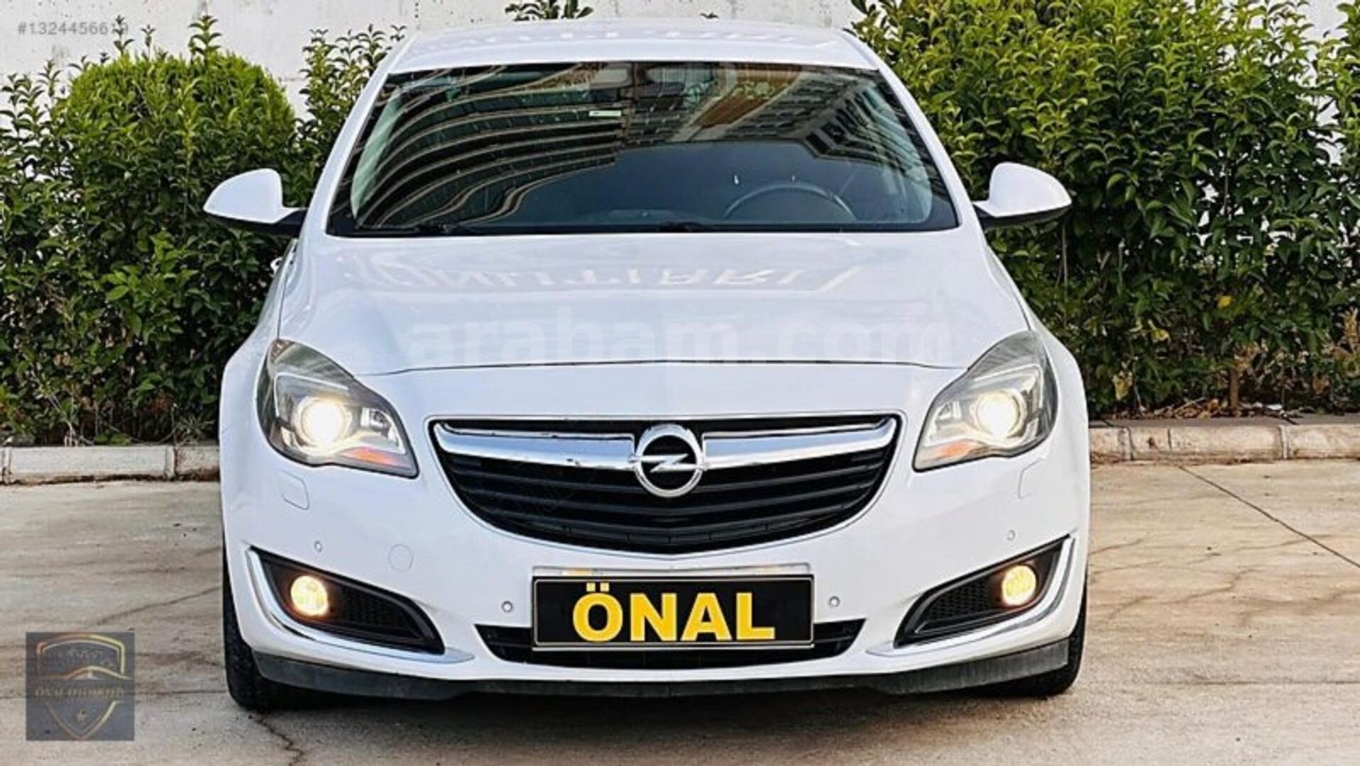 Galeriden Opel Insignia 1.6 CDTI Cosmo 2016 Model Siirt 138.000 km Beyaz 1