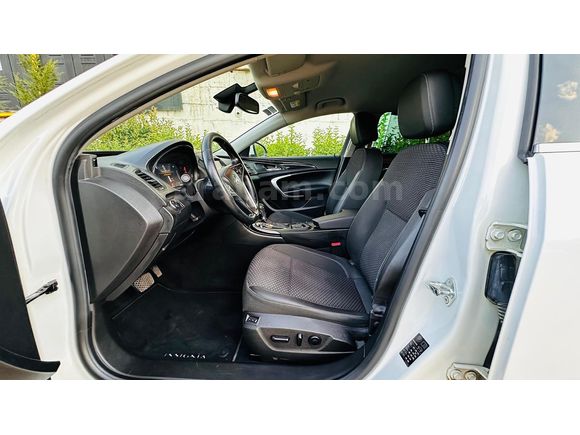 ÖNAL'DAN 2016 OPEL İNSİGNİA 1.6 CDTI COSMO DİZEL OTOMATİK