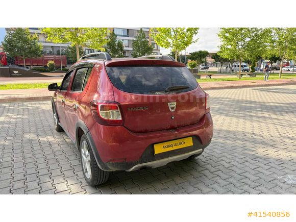 DACİA STEPWAY KIRMIZI 2013 MODEL 1.5 BLUEDCİ