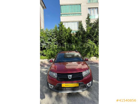DACİA STEPWAY KIRMIZI 2013 MODEL 1.5 BLUEDCİ