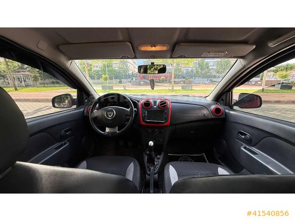 DACİA STEPWAY KIRMIZI 2013 MODEL 1.5 BLUEDCİ