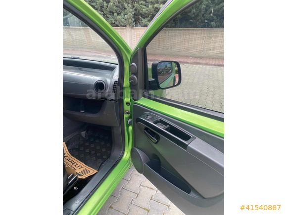 2009 MODEL 1.3 MULTİJET KLİMALI TERTEMİZ ARAÇ