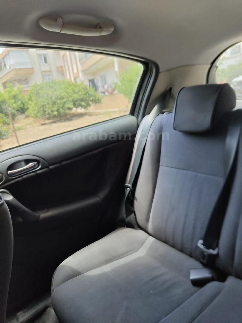 Sahibinden Alfa Romeo 147 1.6 TS Distinctive 2006 Model Antalya 219.000 km Siyah 6