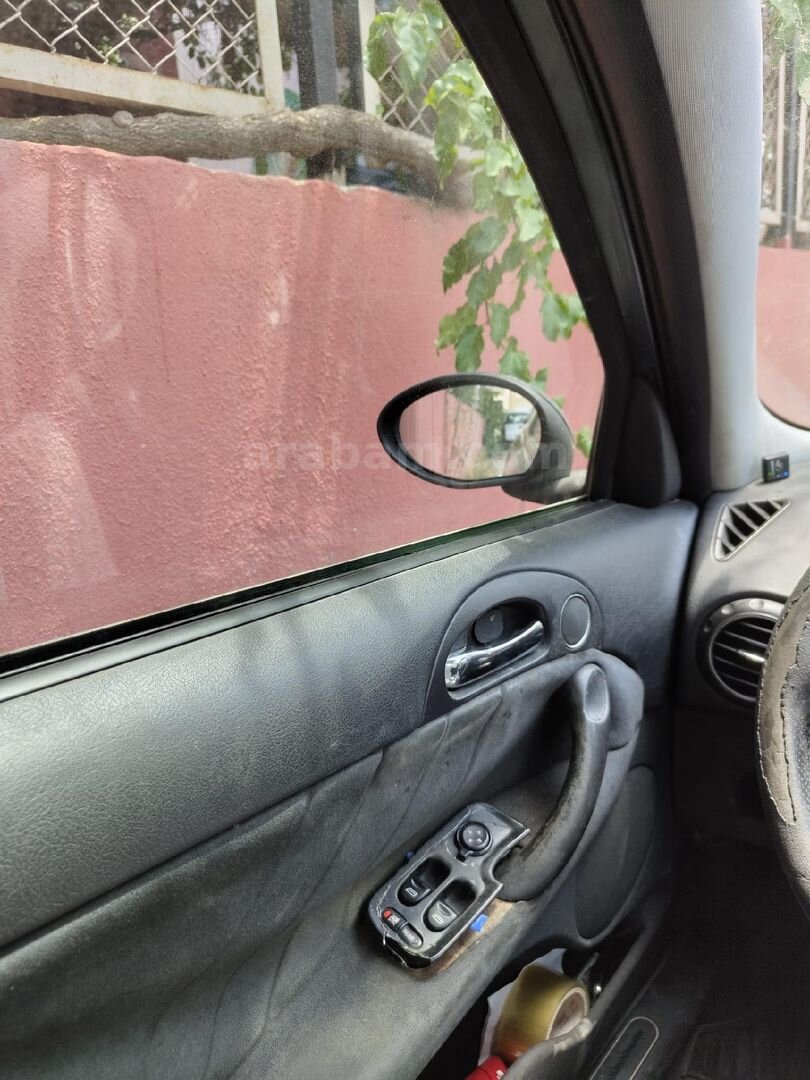 Sahibinden Alfa Romeo 147 1.6 TS Distinctive 2006 Model Antalya 219.000 km Siyah 7
