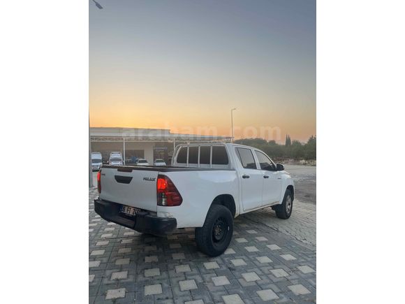 Galeriden Toyota Hilux 2.4 D-4D 4x2 Active 2015 Model Şanlıurfa
