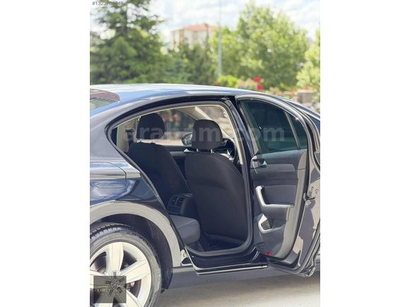 FAHRETTİN KOÇ AUTO 2018 PASSAT 1.6 TDİ İMPRESSİON OTOMATİK