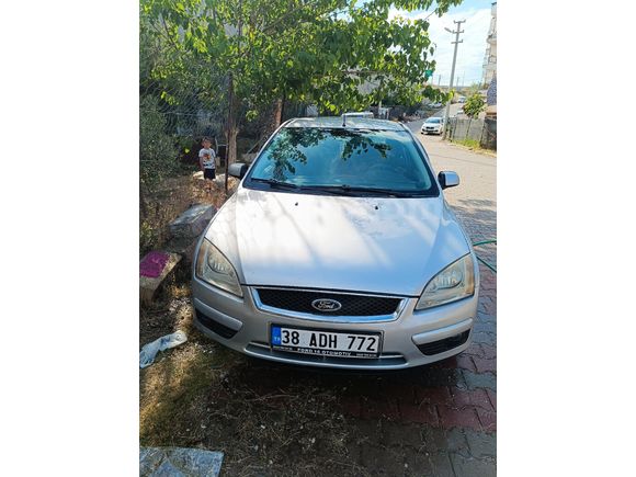 Sahibinden Ford Focus 1.6 TDCi Collection 2008 Model  290.000 km Gri