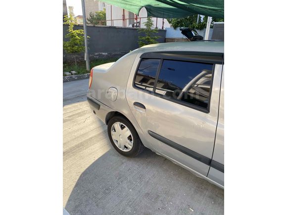 Sahibinden Renault Clio 1.4 Authentique 2005 Model 