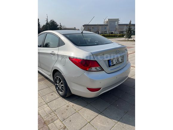 SAHİBİNDEN - 2011 ACCENT BLUE 1.6 CRDİ MODE - 193.xxx KM 