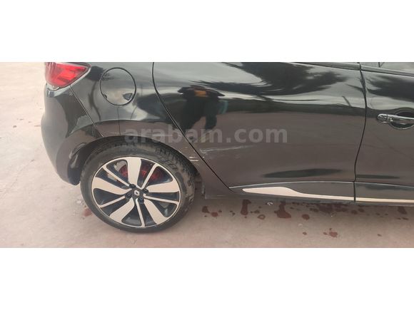 Renault Clio 0.9 Tce Icon - Muayene 05.2028 - 130,000 Km