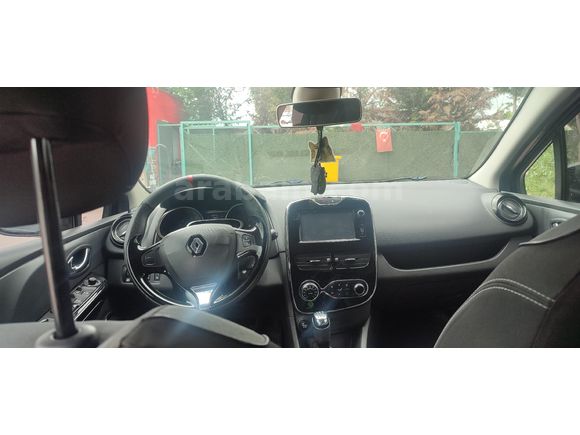 Renault Clio 0.9 Tce Icon - Muayene 05.2028 - 130,000 Km