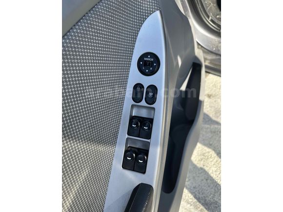 Sahibinden Hyundai Accent Blue 1.4 CVVT Mode Plus 2013 Model 
