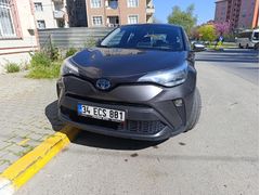 Sahibinden Toyota C-HR 1.8 Hybrid Flame 2021 Model  143.000 km Gri