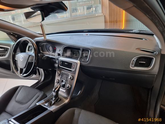 2015 VOLVO S 60 1.6 D D2 OTOMATİK DEĞİŞENSİZ TEMİZ..