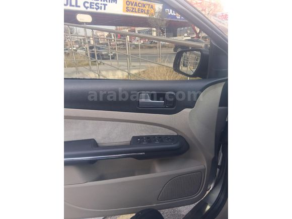 Sahibinden Ford Focus 1.6 TDCi Ghia 2007 Model