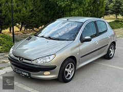 JOY CAR'S - 2005 PEUGEOT 206 XT OTOMATİK '' DÜŞÜK KM ''