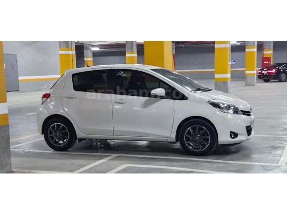 Sahibinden Toyota Yaris 1.33 Cool 2012 Model  113.000 km Beyaz