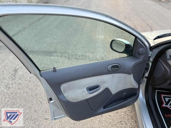 ÜSTAÇAR'LI PEUGEOT 206 XT 1.4 BENZİN 90 HP