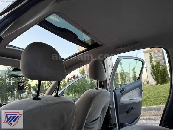 ÜSTAÇAR'LI PEUGEOT 206 XT 1.4 BENZİN 90 HP