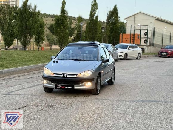 ÜSTAÇAR'LI PEUGEOT 206 XT 1.4 BENZİN 90 HP