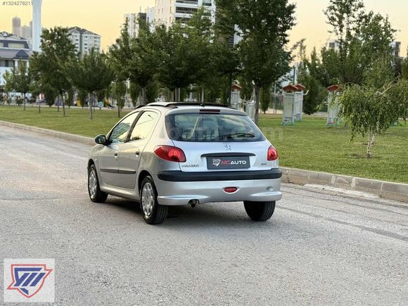 ÜSTAÇAR'LI PEUGEOT 206 XT 1.4 BENZİN 90 HP