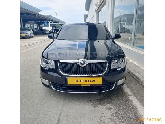 GALERİ TURGAY'DAN 2011 MODEL SUPERB 2.0 ELEGANCE 4 KOLTUK ISITMA
